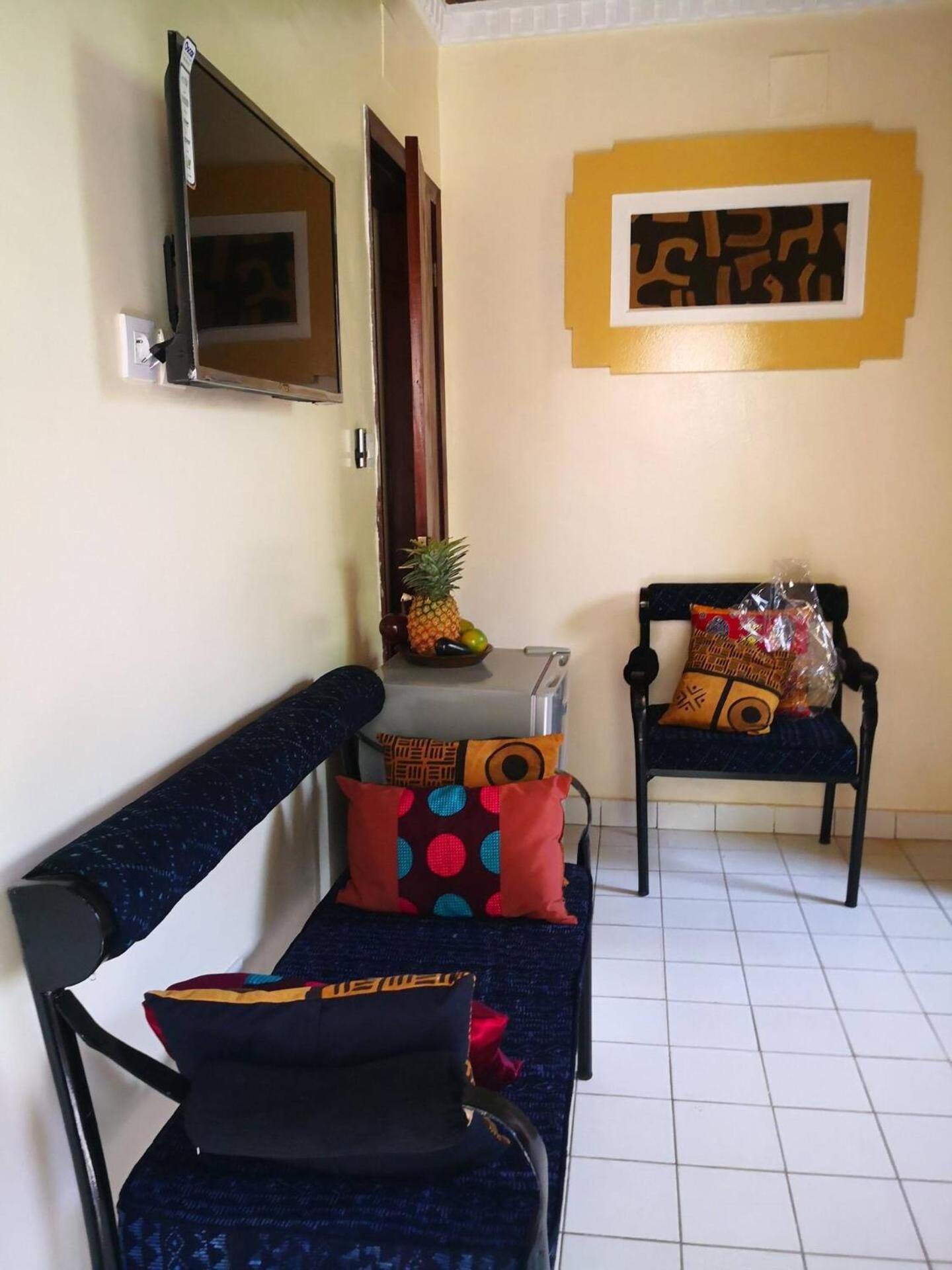 Tout Confort Avec Jardin Entree Bastos Yaoundé Exteriör bild